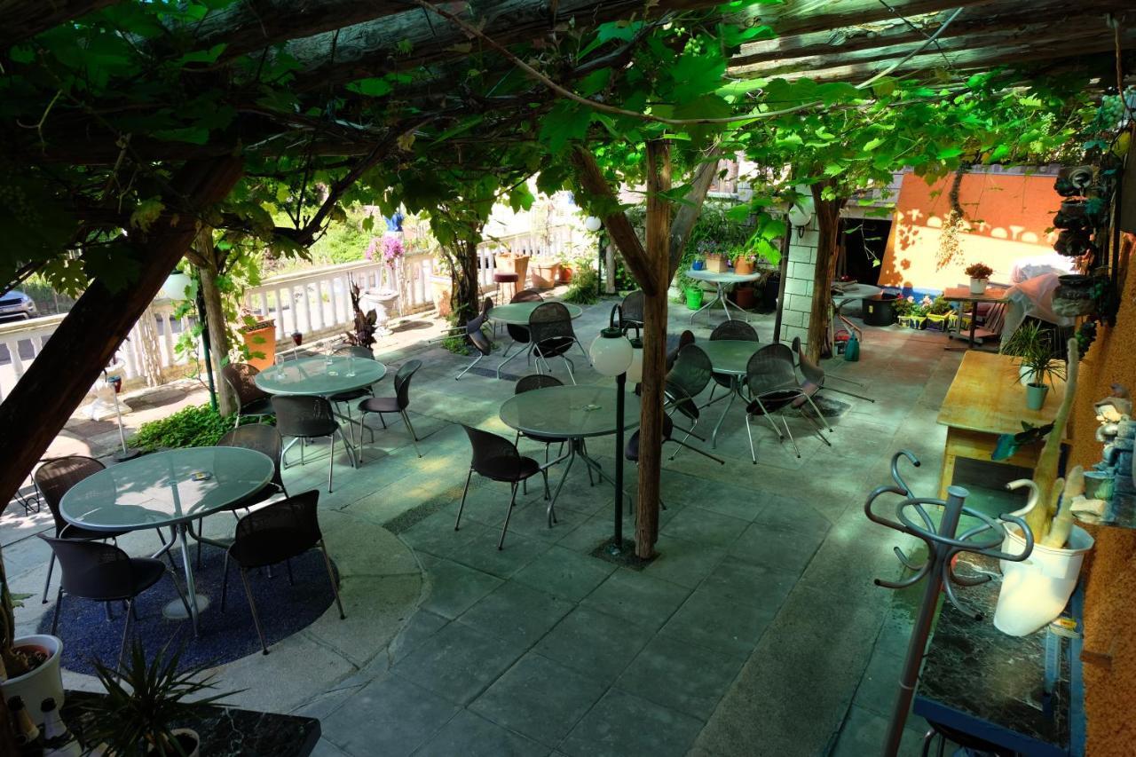 Kleinlutzel Hotel-Restaurant Don Pepe מראה חיצוני תמונה